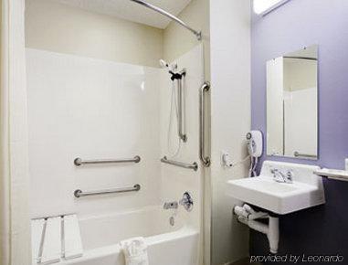 Microtel Inn & Suites By Wyndham Bushnell Camera foto